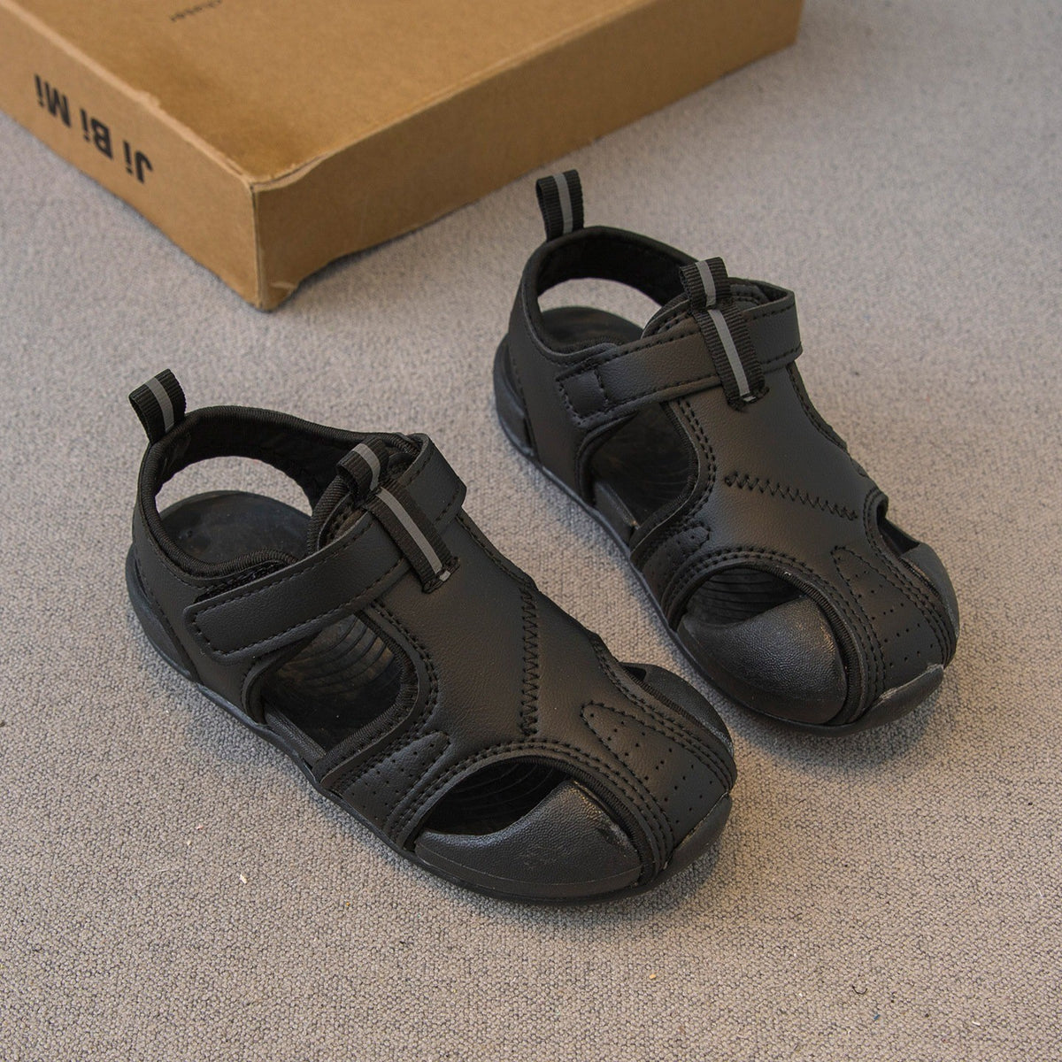 Children's Baotou Sandals Lightweight Soft Bottom Beach Shoes For Girls' Leisure Sports Baby Shoes